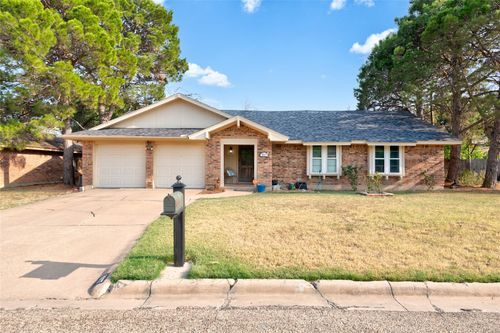 1017 Chriswood Dr, Abilene, TX, 79601-5527 | Card Image