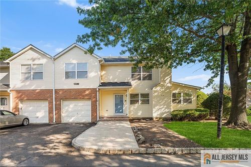 73-73 Kensington Dr, Piscataway, NJ, 08854-2172 | Card Image