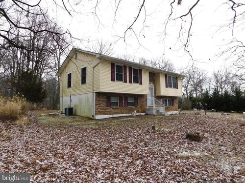 8012 Bradshaw Rd, UPPER FALLS, MD, 21156-1800 | Card Image