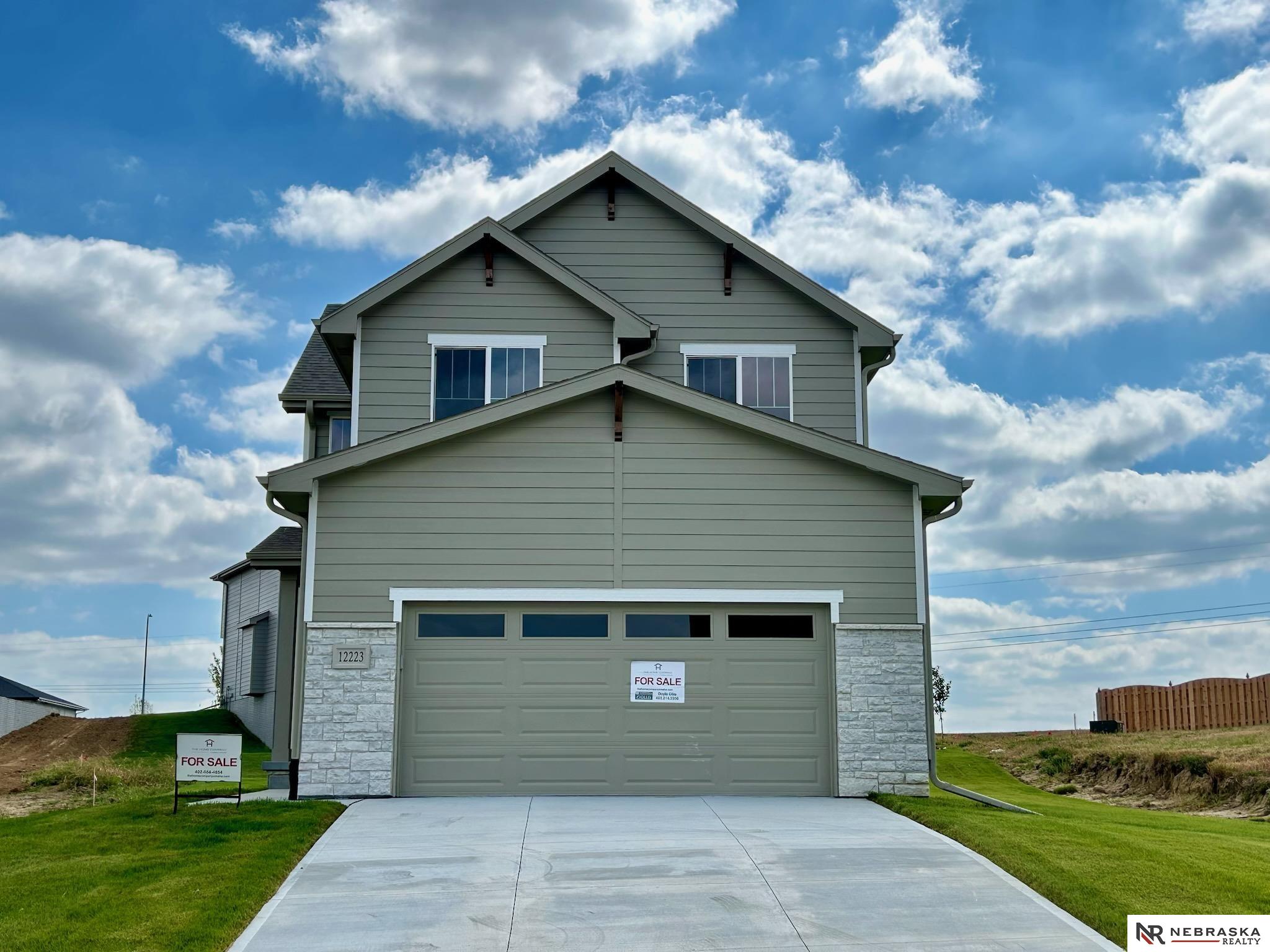 111th Ave, Papillion, NE 68046