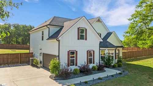 140 Lauden Dr, Moore, SC, 29369-8701 | Card Image