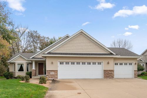 707 Chalupsky Ave Se, New Prague, MN, 56071-2468 | Card Image
