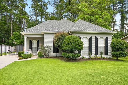 225 Highland Dr, Mandeville, LA, 70471-1918 | Card Image