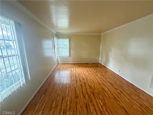 833 N Lacy St, Santa Ana, CA, 92701-3801 | Card Image