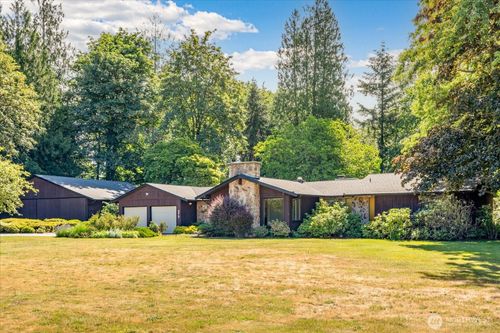 4818 354th Ave Se, Fall City, WA, 98024-9753 | Card Image