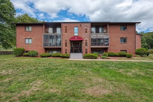apt-12-221 Oak St, Brockton, MA, 02301-1366 | Card Image