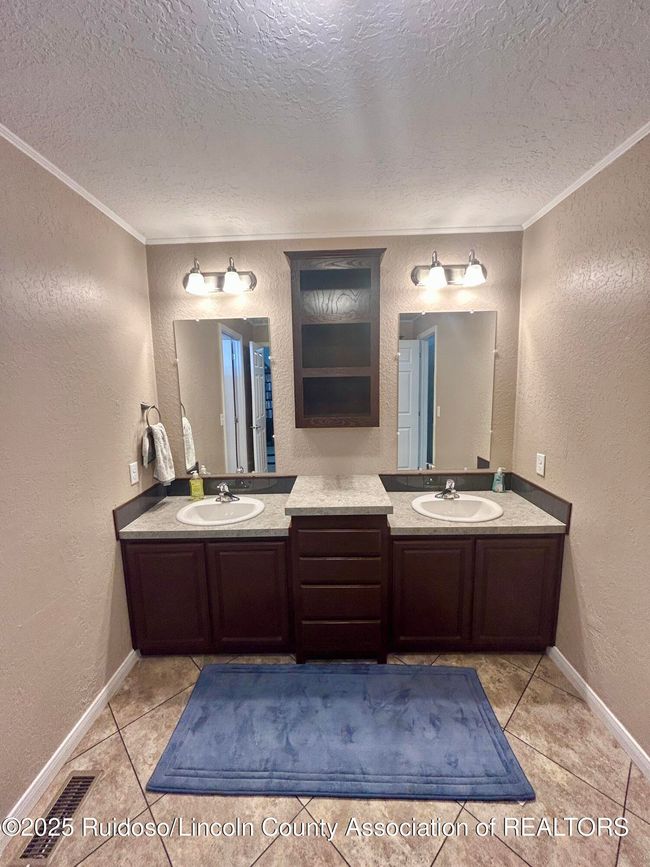 134 Gopher Gulch Loop, House other with 3 bedrooms, 3 bathrooms and null parking in Carrizozo NM | Image 21