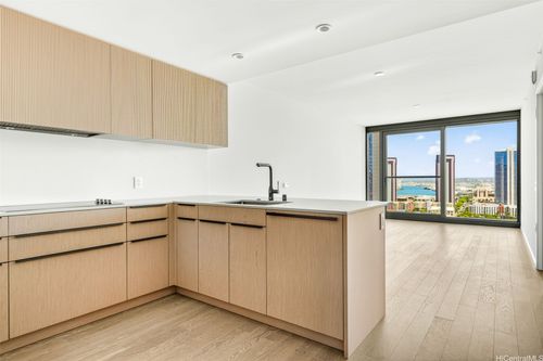 2307-333 Ward Ave, Honolulu, HI, 96814-4107 | Card Image