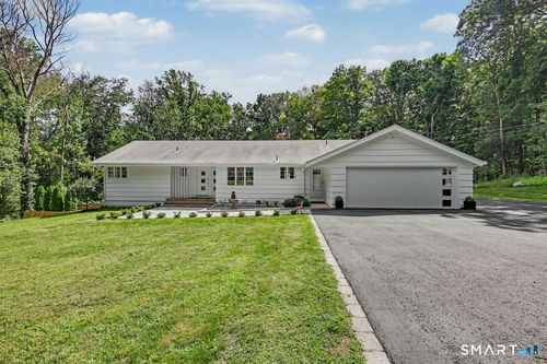 48 Mulberry Rd, Woodbridge, CT, 06525-1717 | Card Image