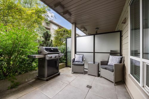 20211 66 Ave, Langley, BC, V2Y0L4 | Card Image
