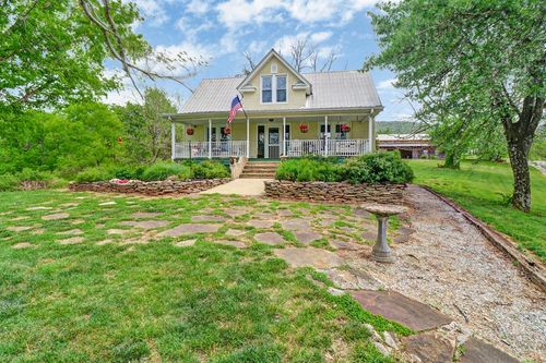 9988 Upper East Valley Rd, Pikeville, TN, 37367 | Card Image