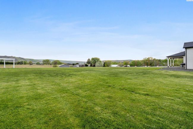 102909 E 1023 Pr Se, Home with 4 bedrooms, 5 bathrooms and null parking in Kennewick WA | Image 47