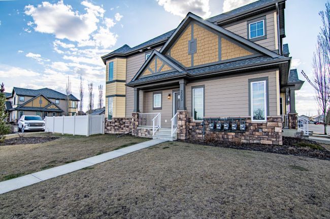 2205 - 30 Carleton Avenue, Home with 4 bedrooms, 3 bathrooms and 2 parking in Red Deer AB | Image 5
