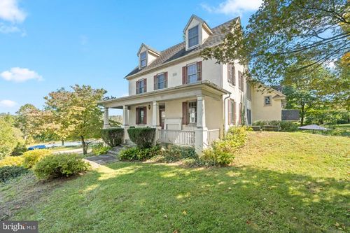 758 Perkiomenville Rd, PERKIOMENVILLE, PA, 18074-9690 | Card Image