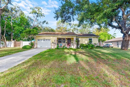 2023 Meadow Lark Rd, Spring Hill, FL, 34608-5259 | Card Image