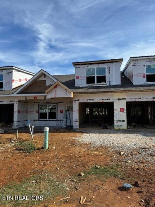 7333 Whispering Creek Ln, Powell, TN, 37849-4481 | Card Image