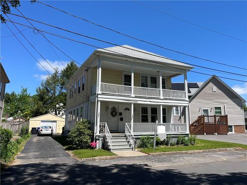 6 David St, Rumford, RI, 02916-1806 | Card Image