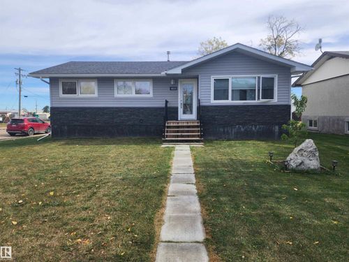 4839 49 St, Clyde, AB, T0G0P0 | Card Image