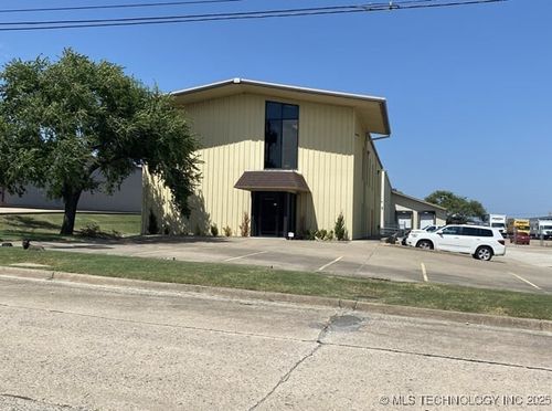 6943 E 12th St, Tulsa, OK, 74112-5605 | Card Image