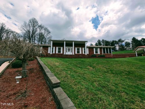 218 7th St Ne, Norton, VA, 24273-1006 | Card Image