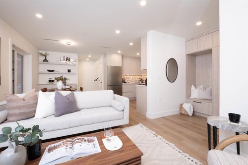 2665 E Pender St, Vancouver, BC, V5K2B6 | Card Image