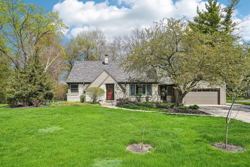 2040 San Fernando Drive, Elm Grove, WI, 53122 | Card Image