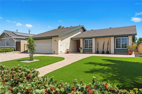 812 De Jur St, Brea, CA, 92821-2416 | Card Image
