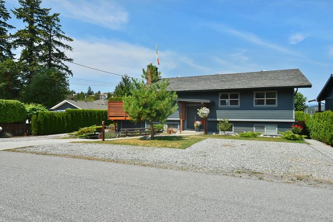 5672 Osprey Street, House other with 4 bedrooms, 3 bathrooms and null parking in Sechelt BC | Image 38