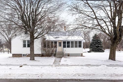 404 Mcdonald Street, Oconto, WI, 54153 | Card Image