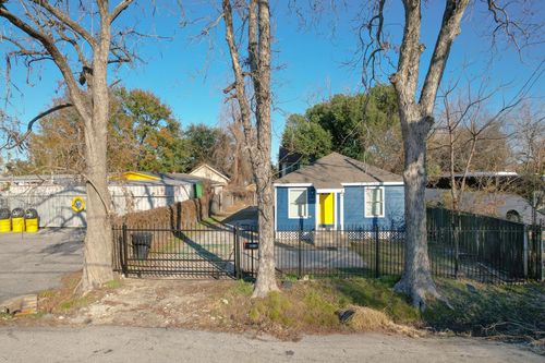 4826 Bristol St, Houston, TX, 77009-2646 | Card Image