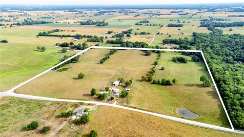 1994 Lawrence 2230, Pierce City, MO, 65723-7202 | Card Image