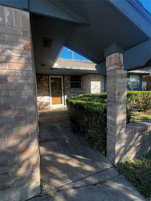 717 Denison Dr, Norman, OK, 73069-7514 | Card Image