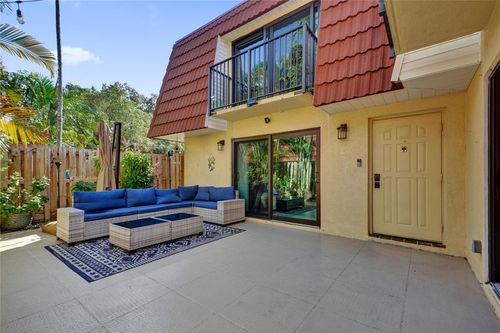 9925 Nw 6th Court, Plantation, FL, 33324 | Card Image