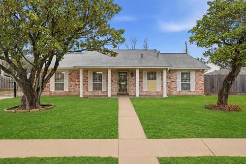 4122 Regency Drive, Houston, TX, 77045 | Card Image