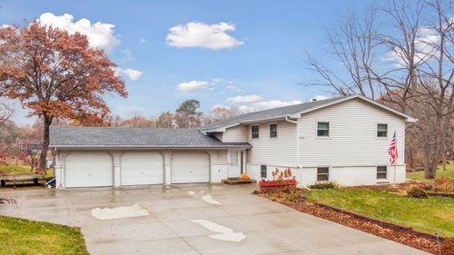 18922 Yalta St Ne, East Bethel, MN, 55092-9537 | Card Image