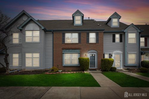 76 Lynnette Ct, Kendall Park, NJ, 08824-1536 | Card Image