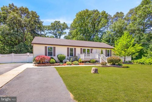 9 Story St, NEW EGYPT, NJ, 08533-1712 | Card Image