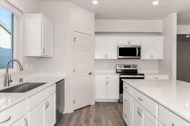 3690 S Keller Ln, House other with 5 bedrooms, 3 bathrooms and null parking in Spokane Valley WA | Image 15