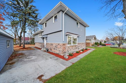 8938 W 85th Pl, Justice, IL, 60458-1752 | Card Image