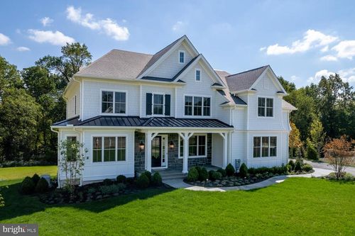 39 Old Covered Bridge Rd, Newtown Square, PA, 19073-1211 | Card Image