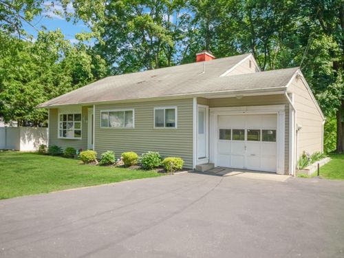 21 Stony Brook Rd, Sloatsburg, NY, 10974-1315 | Card Image