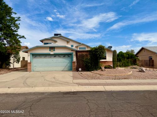 9118 N Eaglestone Loop, Tucson, AZ, 85742-9426 | Card Image
