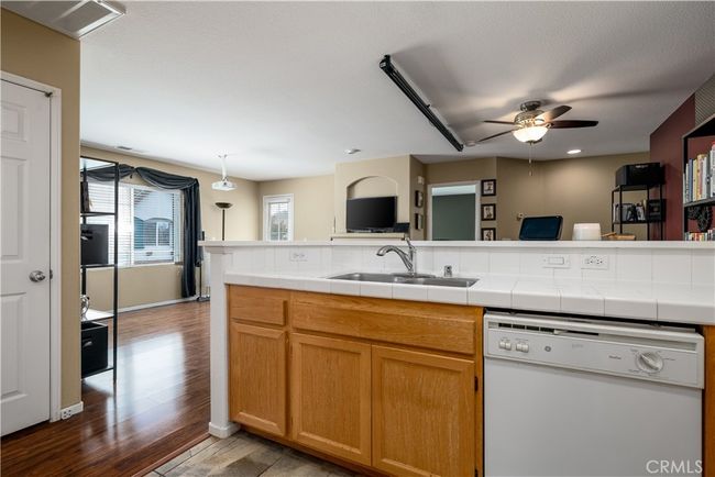 Kitchen | Image 9