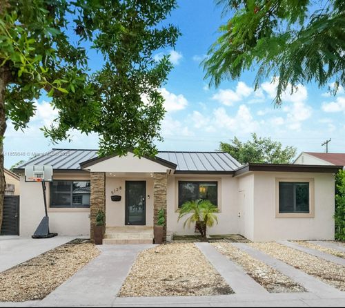 5128 Sw 4th St, Coral Gables, FL, 33134-1227 | Card Image