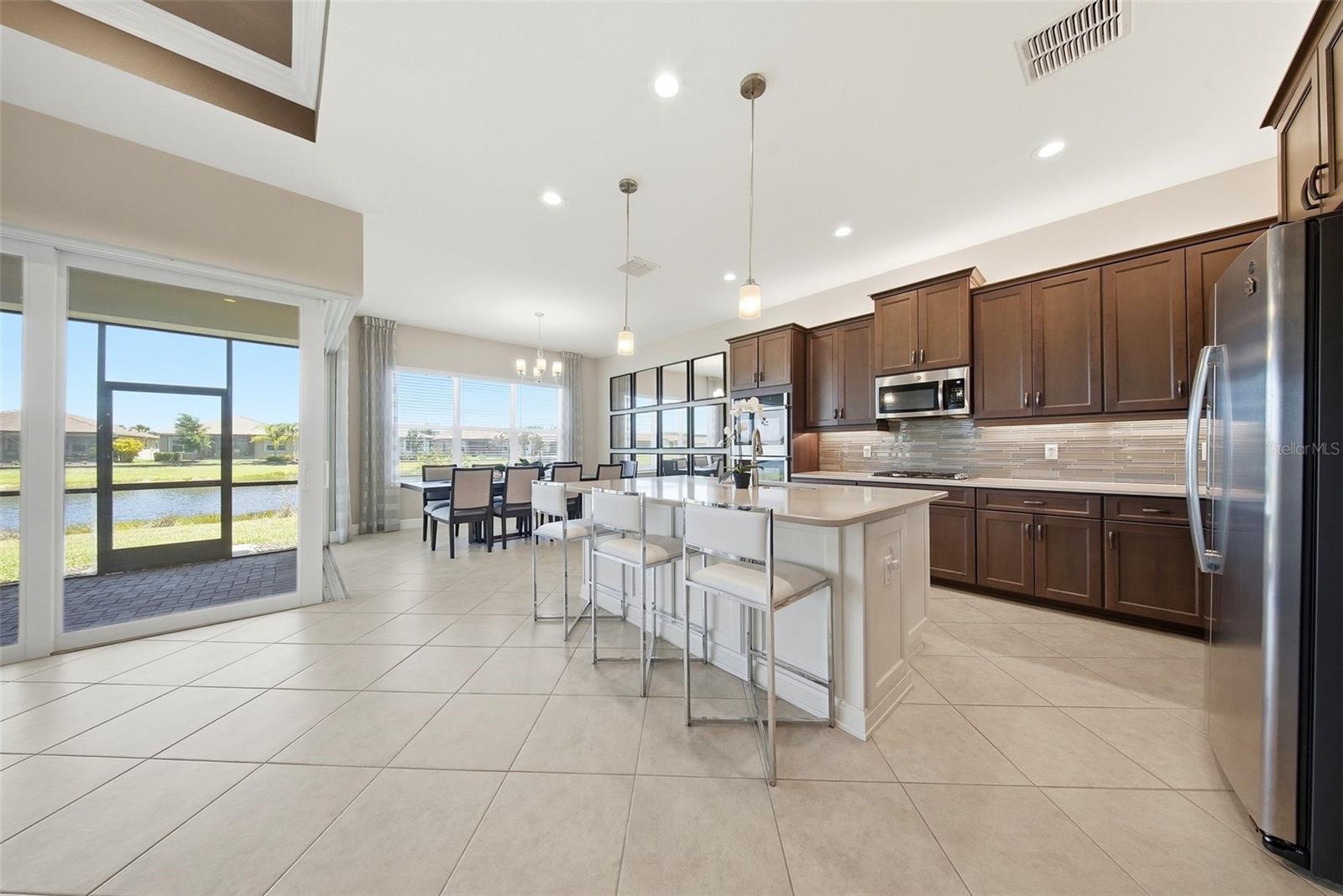 Residential in WIMAUMA 3