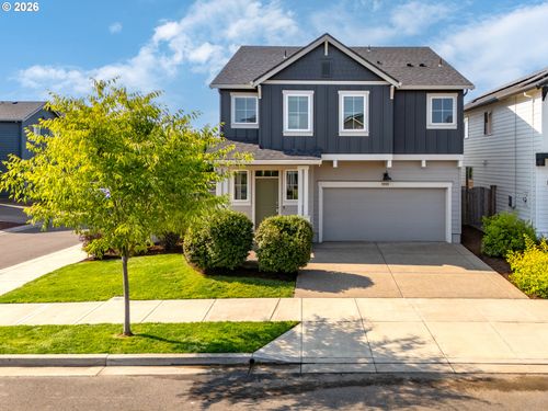 1999 Killian Spring Dr, Woodburn, OR, 97071 | Card Image