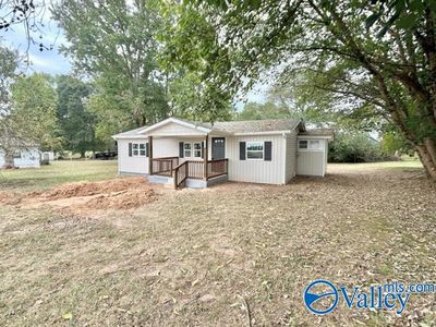 1038 W Limestone Road, House other with 3 bedrooms, 1 bathrooms and null parking in Hazel Green AL | Image 3