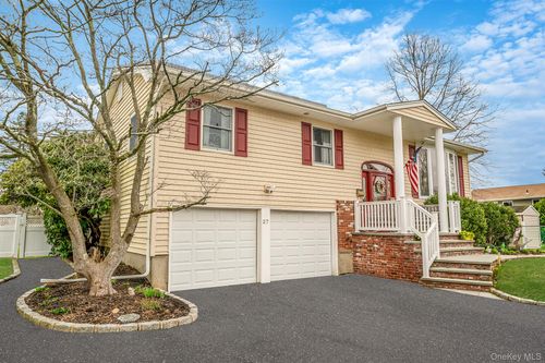 27 Spencer Way, Kings Park, NY, 11754-4033 | Card Image