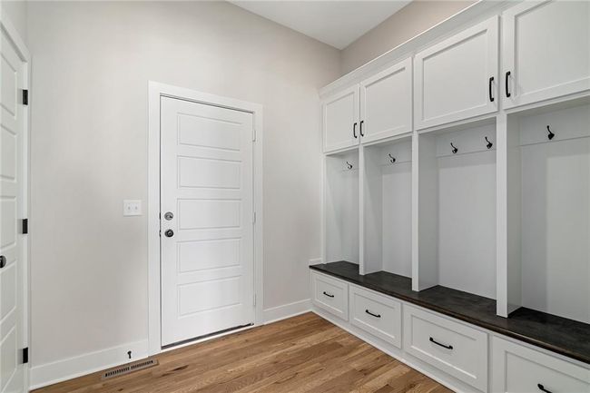 9069 Shady Bend Rd, House other with 5 bedrooms, 3 bathrooms and null parking in Lenexa KS | Image 20