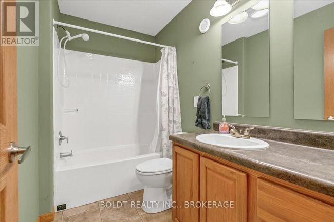 659 Port Maitland Road, Home with 3 bedrooms, 2 bathrooms and 2 parking in Haldimand (Dunnville) ON | Image 13